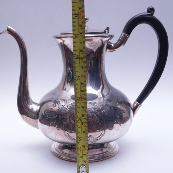 WM A. Rogers Vintage Tea Pot Kettle, Silver Plated Teapot - Picture 4 of 6